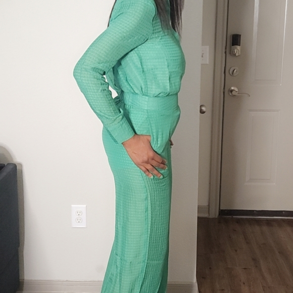 2 Piece Spring Pants Set - Picture 2 of 5